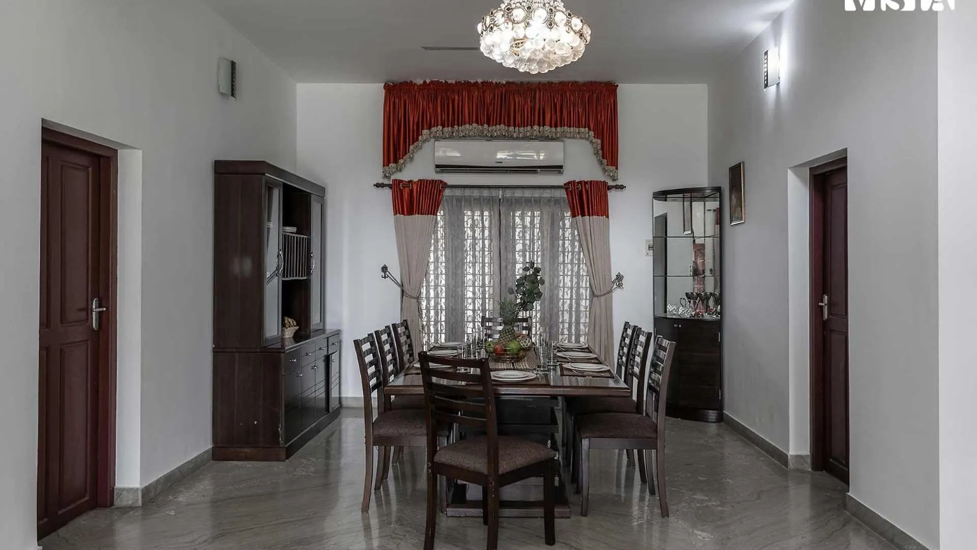 Stayvista At Periyar Palace- Pet Friendly, River View Villa With Garden Kochi 0*,  Ινδία